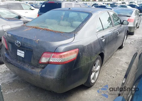 2010 Toyota Camry Le z USA, uszkodzony, nr VIN 4T1BF3EK0AU055959